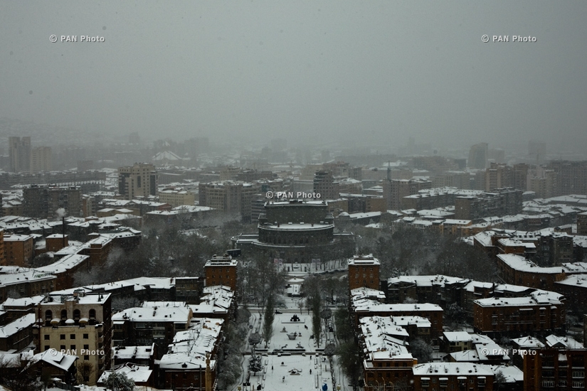 Snow in Yerevan at the end of March