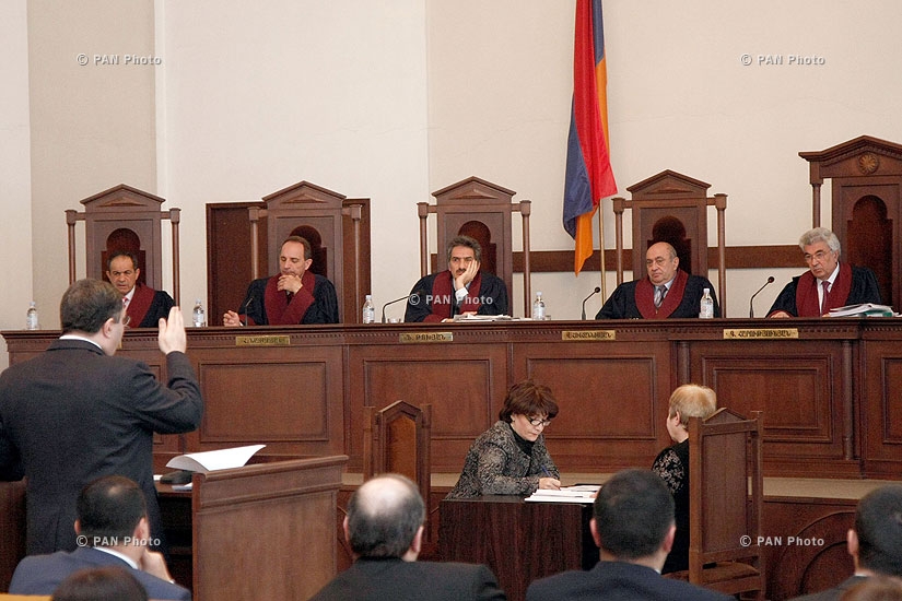 Constitutional Court holds second session on new pension system
