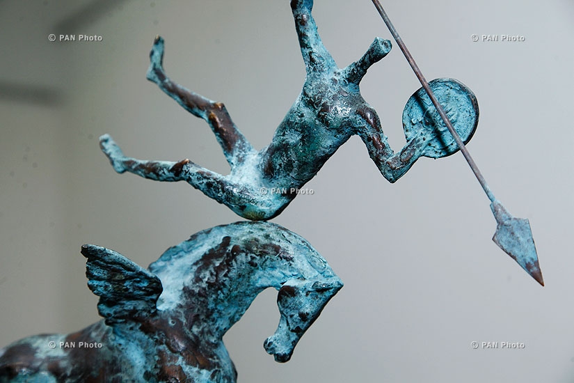 «Արվեստ» անվանակարգում ՀՀ նախագահի 2013թ. երիտասարդական մրցանակի եզրափակիչ փուլ անցած աշխատանքների ցուցահանդեսը