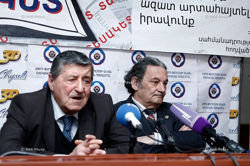 Press conference of political scientist Arshak Sadoyan and sociologist Aharon Adibekyan