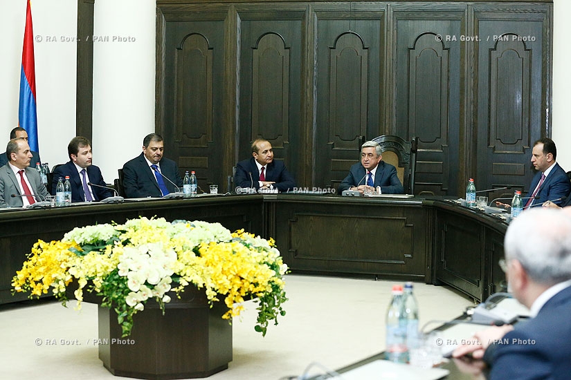 RA president Serzh Sargsyan introduced newly appointed Prime Minister Hovik Abrahamyan to the members of the RA Government