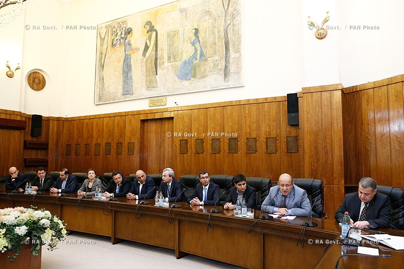 Правительство РА: Премьер Овик Абрамян принял представителей сферы информационных технологий