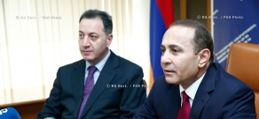 RA Gvot.: Prime minister Hovik Abrahamyan introduced newly appointed Minister of Economy Karen Chshmarityan to the Ministry's staff