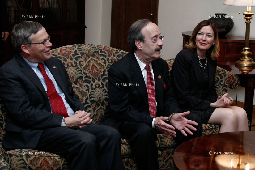 Armenian Foreign minister Edward Nalbandyan receives   U.S. Congressional delegation
