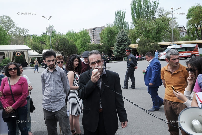 Մաքսային միությանը Հայաստանի անդամակցության դեմ երթ դեպի Ռուսաստանի դեսպանատուն