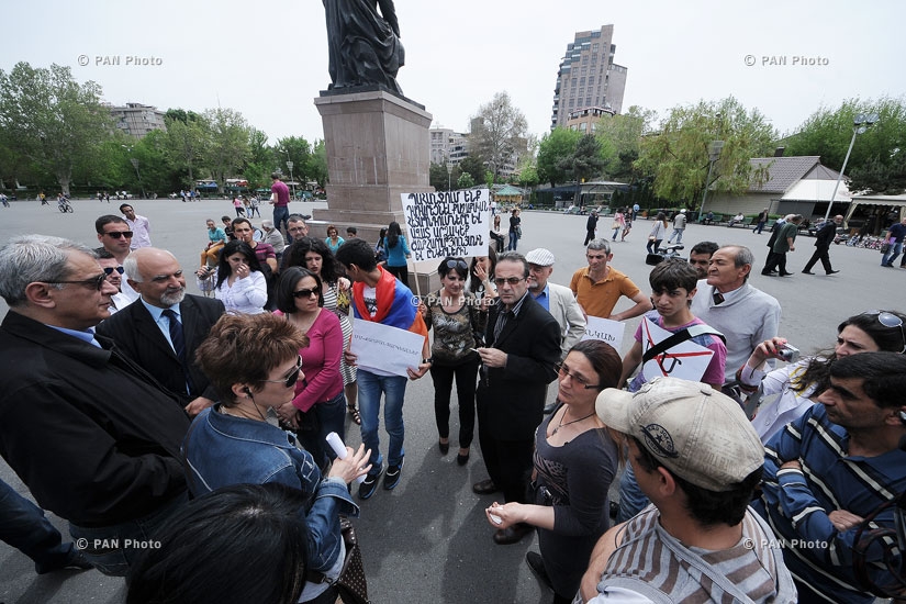 Шествие к российскому посольству против присоединения Армении к ТС