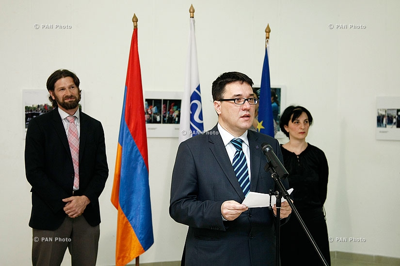 Opening of Fourth Photo Exhibition entitled Freedom of Press: the Right to Know