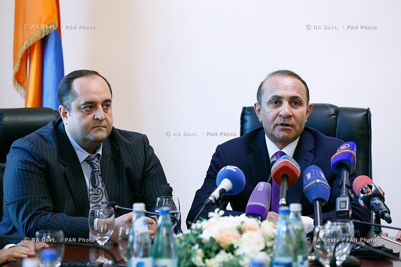 Правительство РА: Премьер-министр Овик Абрамян представил новоназначенного Министра юстиции Ованеса Манукяна