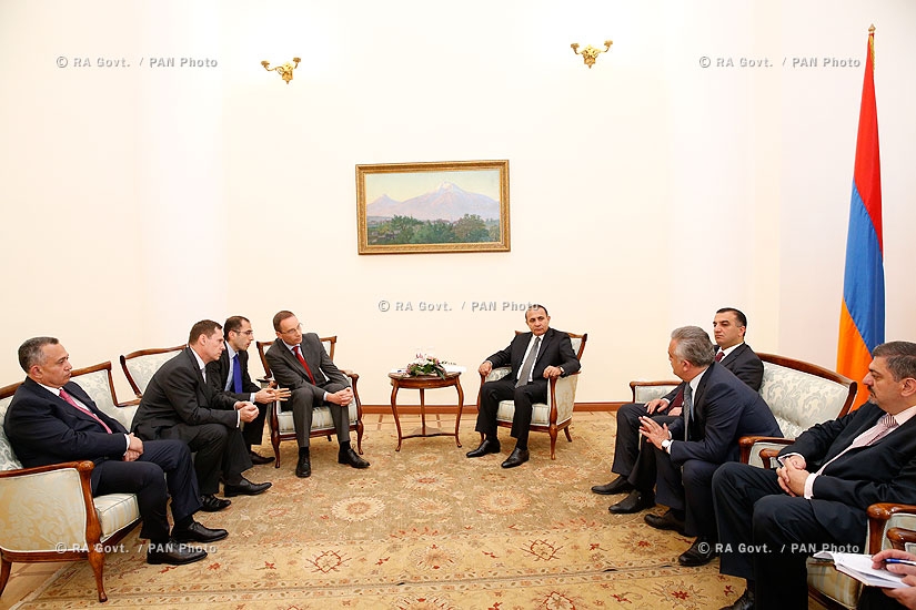 Правительство РА: Премьер Овик Абрамян принял делегацию «Амунди-АКБА Ассет Менеджмент»