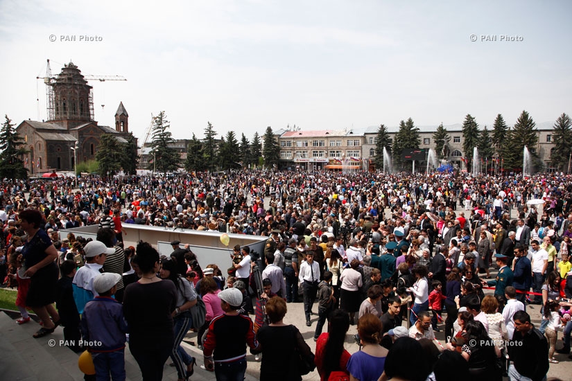 Victory Day celebrations in Gyumri