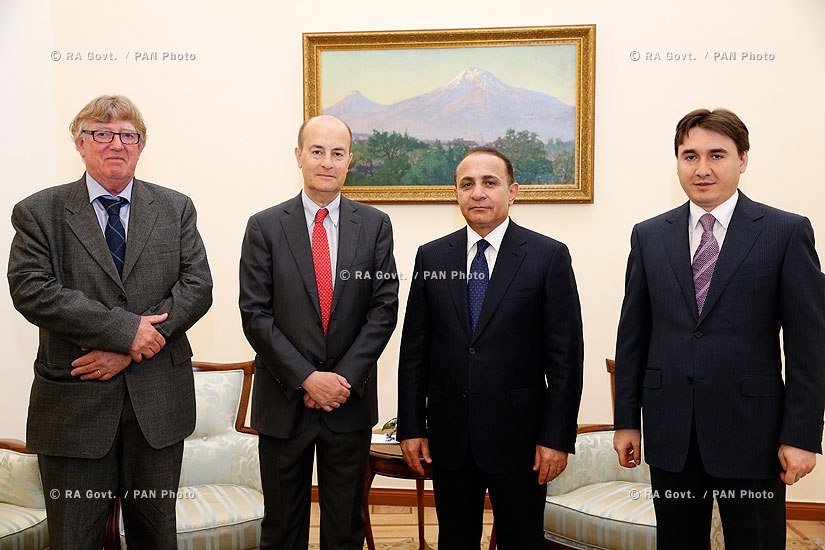 RA Govt.: PM Hovik Abrahamyan receives a delegation, led by Executive Chairman Jérôme Le Conte of the French Saur SAS