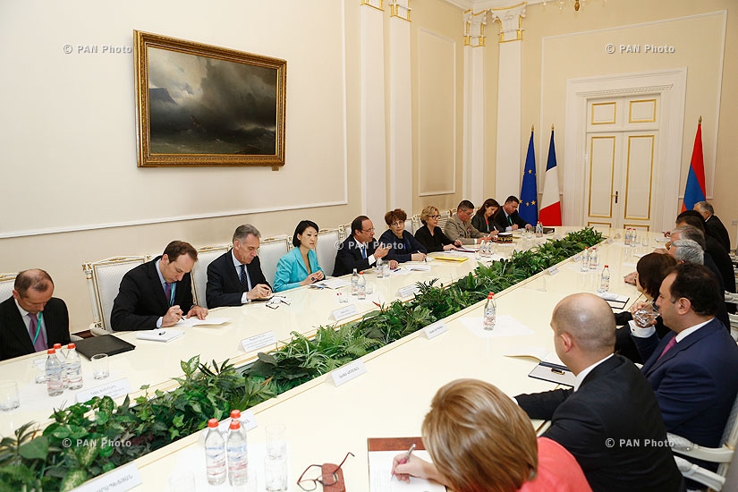 Հայաստանի և Ֆրանսիայի նախագահների համատեղ մամուլի ասուլիսը և պատվիրակությունների բանակցությունները