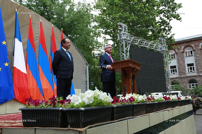 Armenian president Serzh Sargsyan and French president François Hollande attend opening of park after Missak Manouchian