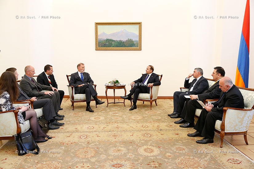 Правительство РА: Премьер Овик Абрамян принял новоназначенного посла Норвегии в Армении Лейдулва Атле Намтведт