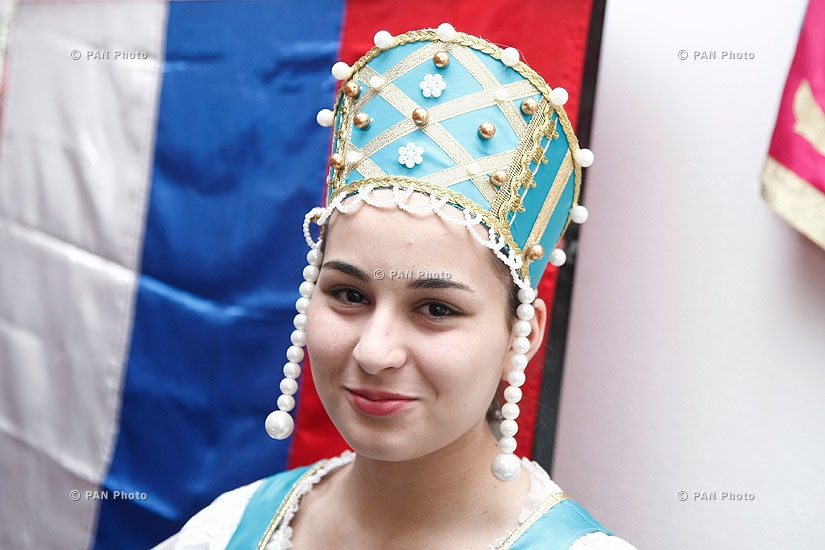 Exhibition of applied arts with the participation of national minorities