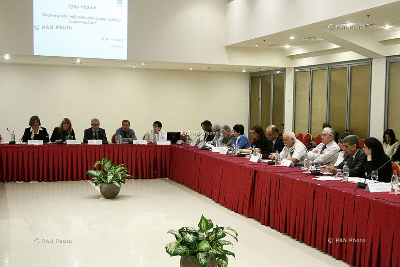 Обсуждение за круглым столом подкомитета «Развитие альтернативной энергетики и энергосбережение»