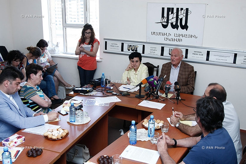 Общественно-политическая дискуссия на тему Решение об установлении памятника Микояна Ереванским советом старейшином