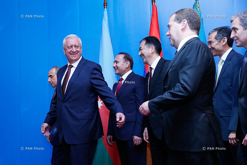 Правительство РА: Премьер-министр Овик Абрамян принял участие в заседании Совета глав правительств СНГ в Минске