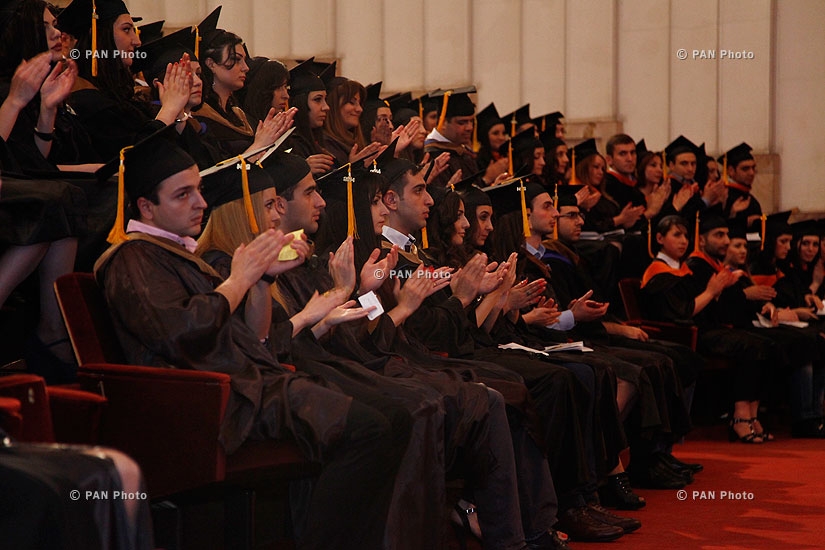 Церемония вручения дипломов выпускникам Американского университета Армении