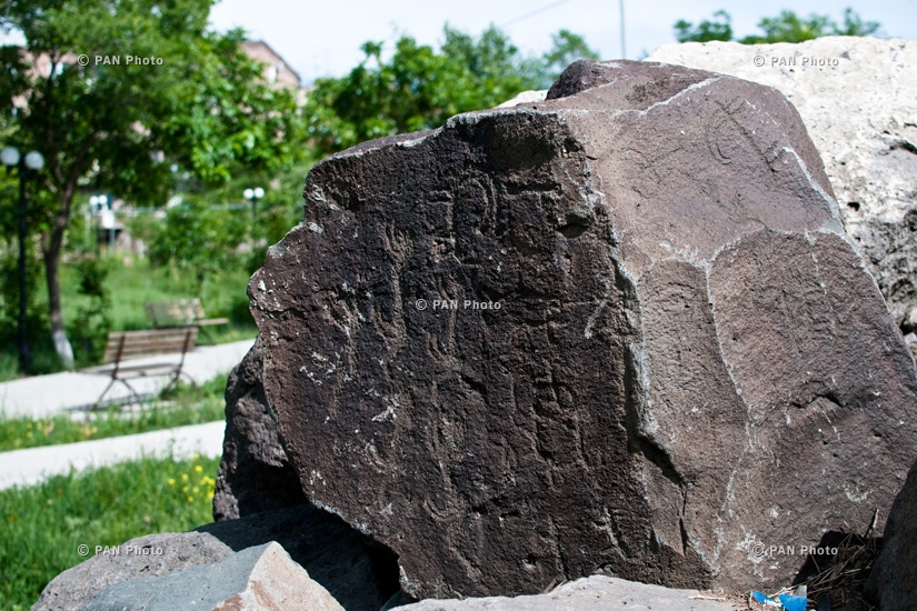 Неизведанный Ереван: Кусок Ухтасара в Ереване: наскальные рисунки в Нор Норке (II век до н. э)
