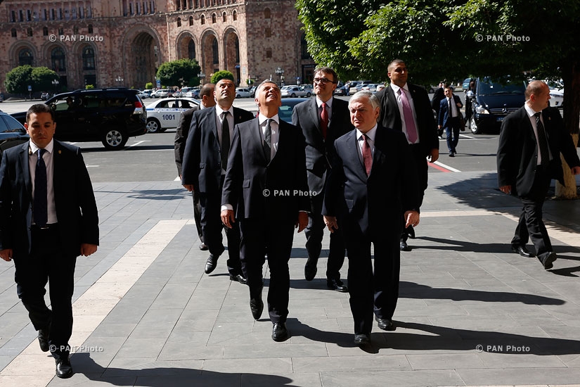 Министр иностранных дел Эдвард Налбандян принял делегацию, возглавляемую президентом Швейцарии, действующим председателем ОБСЕ Дидье Буркхальтером