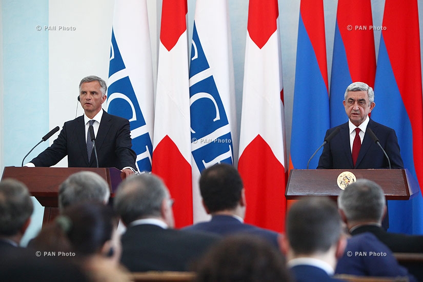 Joint press conference of Armenian and Swiss Presidents Serzh Sargsyan and Didier Burkhalter