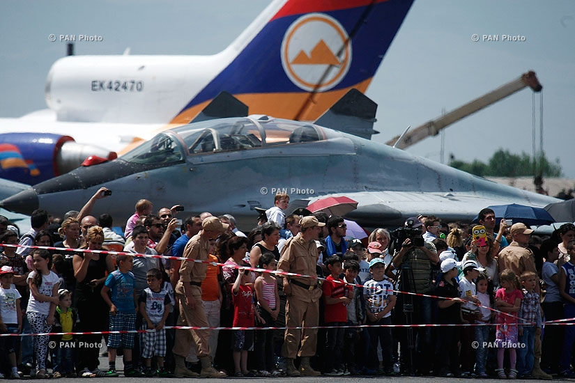 Russian airbase pilots conduct demonstration flights in Armenia