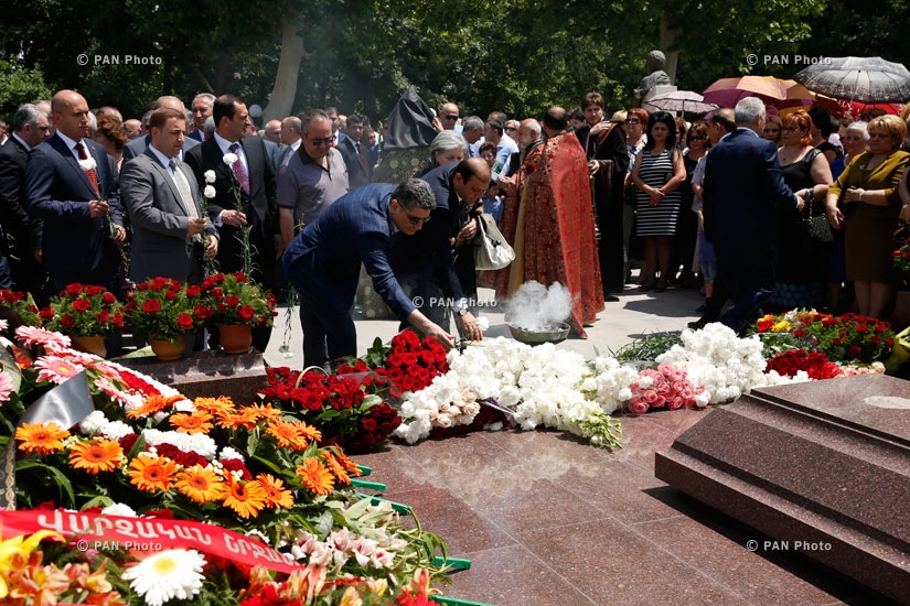 Երևանում հարգանքի տուրք են մատուցել Անդրանիկ Մարգարյանի հիշատակին