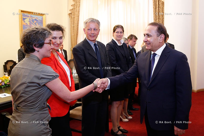 RA Govt.: PM Hovik Abrahamyan receives GIZ and KFW Bank representatives