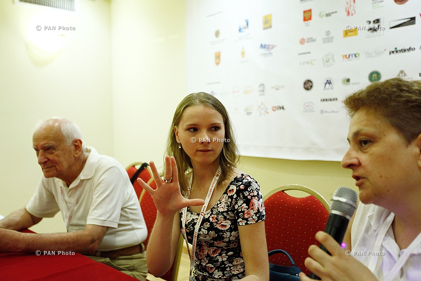 Пресс-конференция актрисы Яна Новиковы: 11-й международный кинофестиваль «Золотой абрикос»