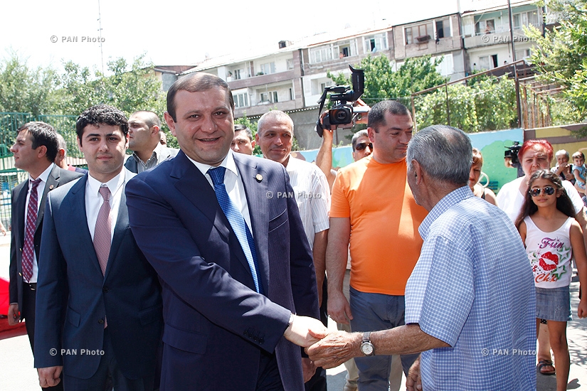 Мэр Еревана Тарон Маргарян посетил административный район Малатия-Себастия