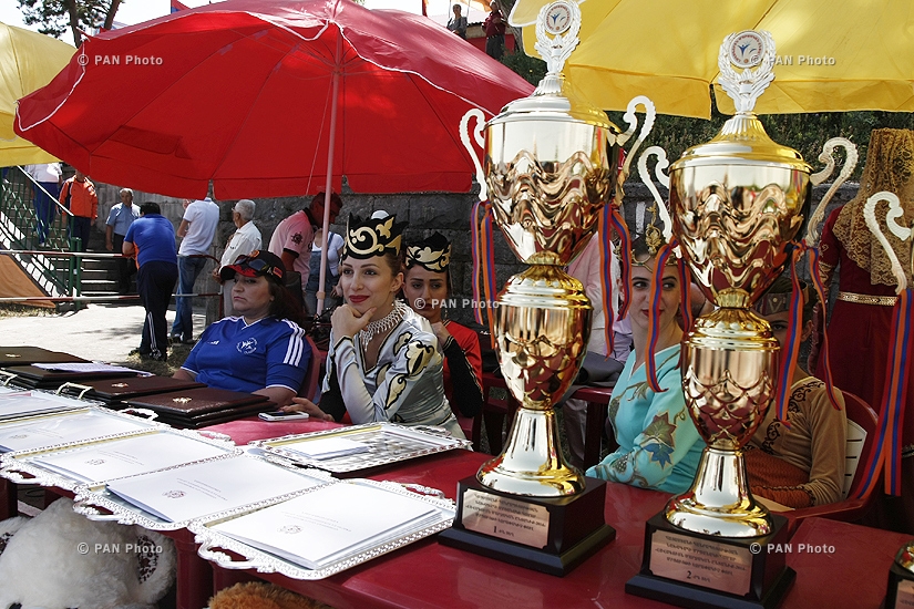 Ծաղկաձորում կայացել է «Լավագույն մարզական ընտանիք-2014» մրցույթի եզրափակիչ փուլը