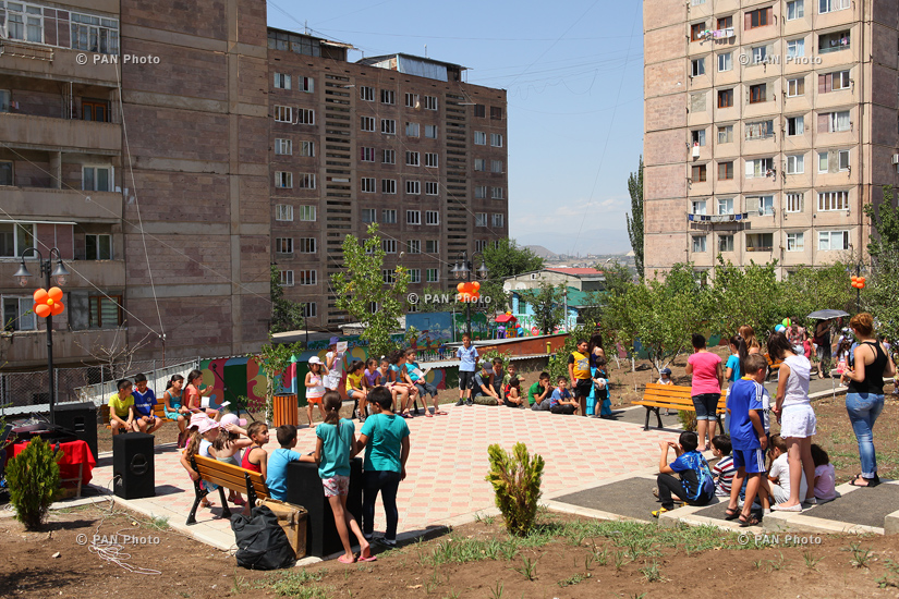 храм катогике в армении в ереване. район нор норк ереван. канакер гэс ереван. аван (район еревана). нор норк ереван.