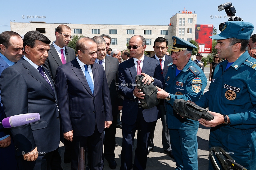 RA Govt.:PM Hovik Abrahamyan visits RA Ministry of Emergency Situations