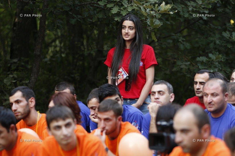 В Цахкадзоре стартовал всеармянский молодежный сбор «Базе-2014»