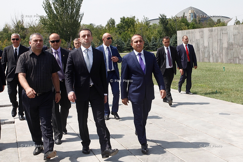  Премьер-министр Грузии Ираклий Гарибашвили посетил мемориальный комплекс Цицернакаберд