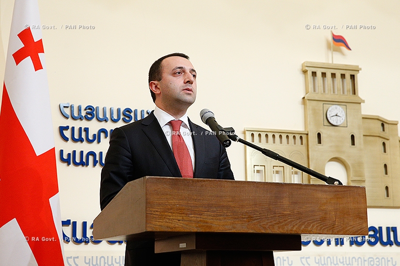 Правительство РА: Встреча премьера Армении Овика Абрамяна с премьером Грузии Ираклием Гарибашвили и переговоры между делегациями