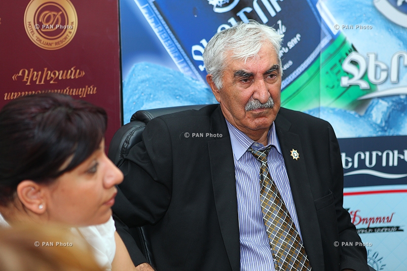 Press conference of President of the National Union of Yezidi in Armenia Aziz Tamoyan and  sheikh Bro Hasanyan