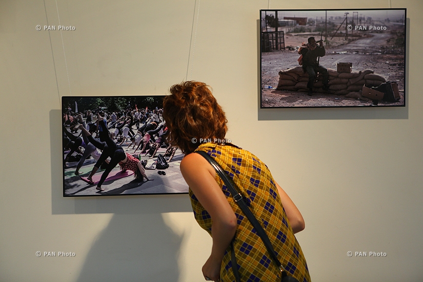 Фотовыставка в поддержку требования об освобождении фотокорреспондента МИА «Россия Сегодня» Андрея Стенина