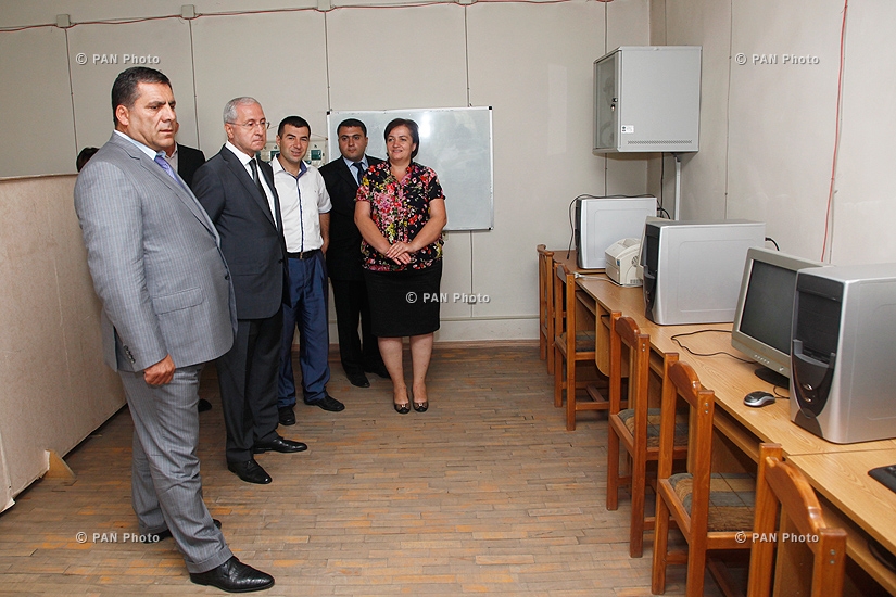 Minister of Agriculture Sergo Karapetyan visits school of Aygepar Community 