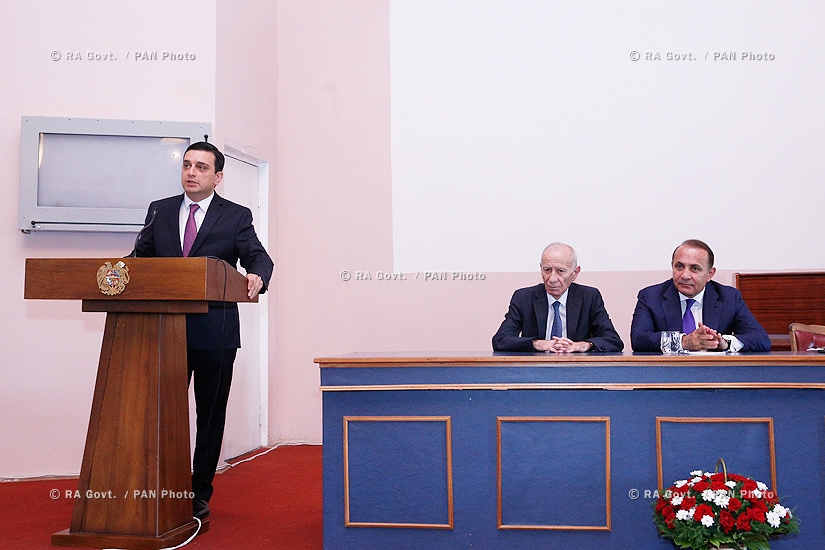 Правительство РА: Директор Национального центра онкологии Айрапет Галтян награжден памятной медалью премьер-министра Армении