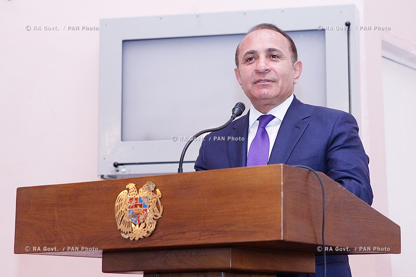 Правительство РА: Директор Национального центра онкологии Айрапет Галтян награжден памятной медалью премьер-министра Армении