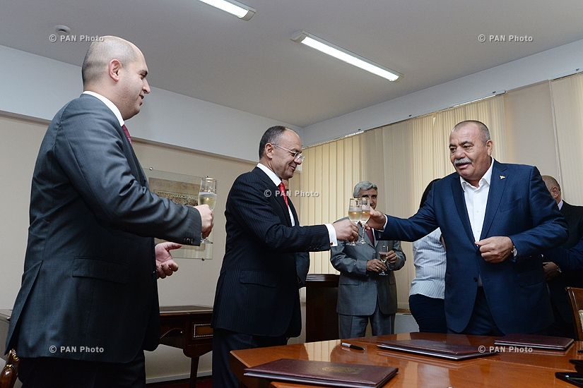  Seyran Ohanyan, Armen Ashotyan and Manvel Grigoryan sign memorandum of understanding