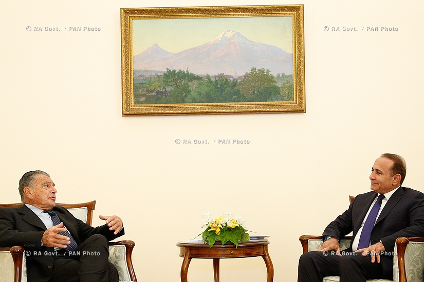 RA Govt.: PM Hovik Abrahamyan receives Argentine-Armenian Businessman Eduardo Eurnekian