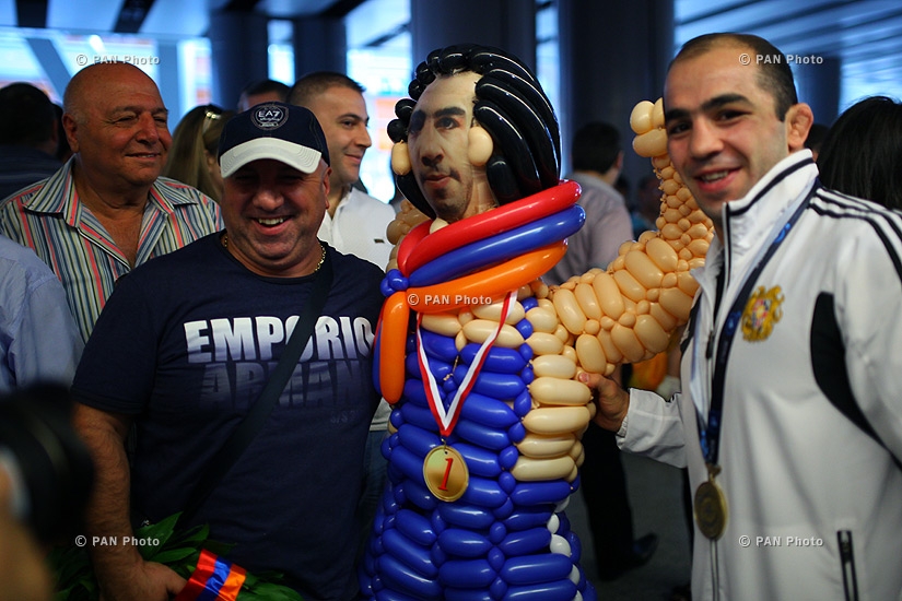 Armenian Greco-Roman wrestling team returns from World Championships