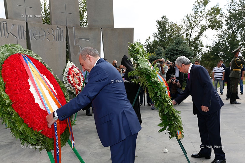 ՀՀ ու Արցախի բարձրաստիճան պաշտոնյաները Հայաստանի անկախության օրվա առթիվ այցելեցին Եռաբլուր պանթեոն