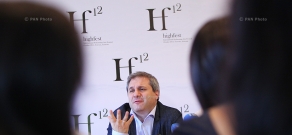 Пресс-конференция председателя международного театрального фестиваля «Ай Фест» Артура Гукасяна