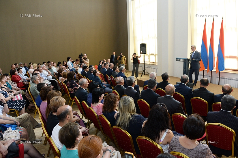 Президент Армении Серж Саргсян принял участие в открытии Гюмрийского технологического центра