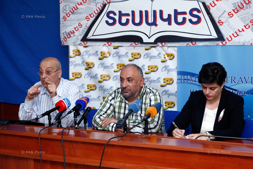 Press conference of Deputy Minister of Culture Arev Samuelyan, Archaeology Museum Director Pavel Avetisyan and Sceientific Associate Boris Gasparyan