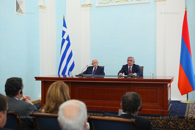 Joint press conference of RA President Serzh Sargsyan and Greece President Karolos Papoulias